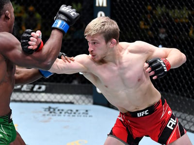 UFC London Tom Aspinall vs Alexander Volkov Odds, Picks & Predictions 1