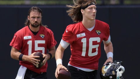 Best NFL Picks & Bets: Trevor Lawrence a Safer Volume Bet?