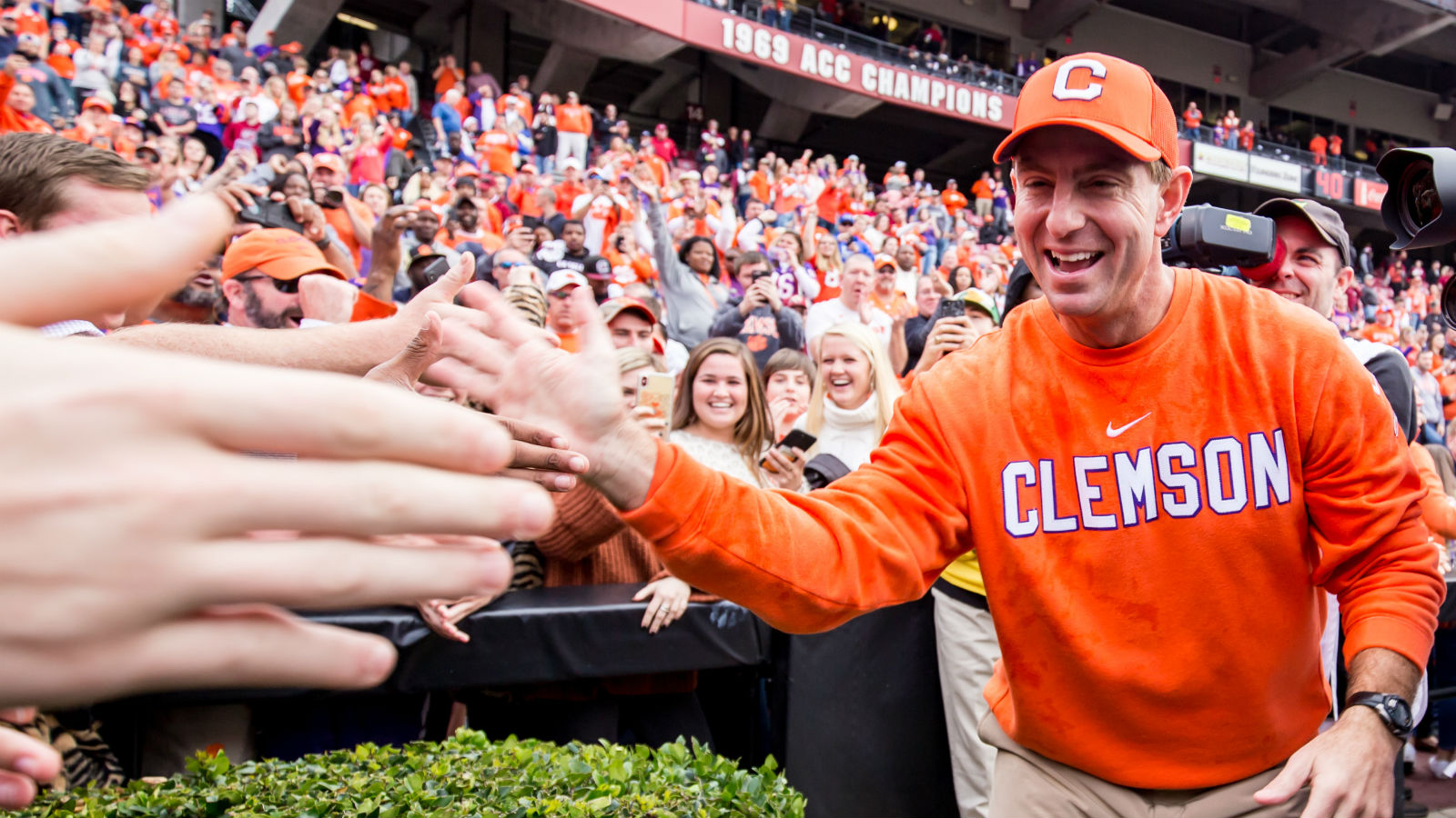 5 Betting Trends You Need to Know This College Bowl Season