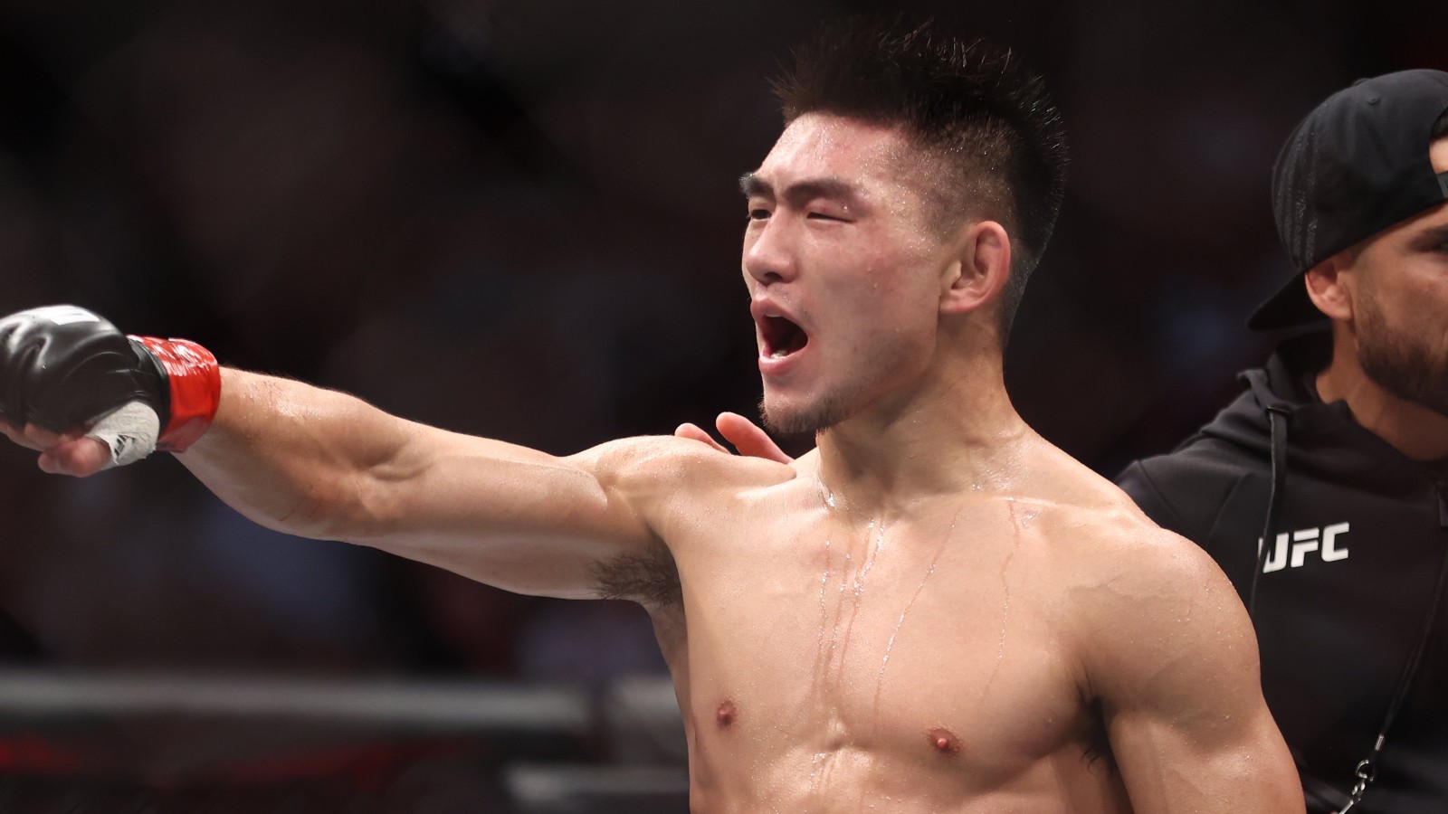 UFC Vegas 60 Odds, Picks & Predictions For Sandhagen vs Yadong