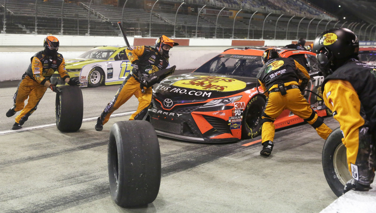 Alsco Uniforms 500 Odds & 7 NASCAR Bets To Back at Charlotte