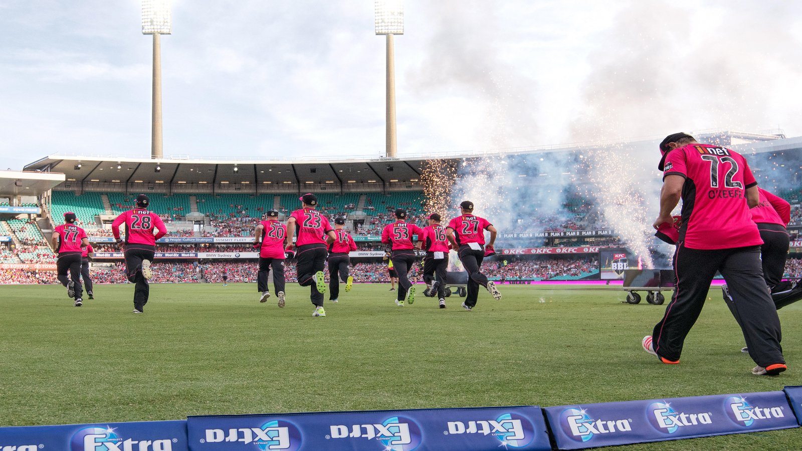 Big Bash League 2025/26 Betting Odds, Tips - Who Will Take Home The BBL Trophy This Year?