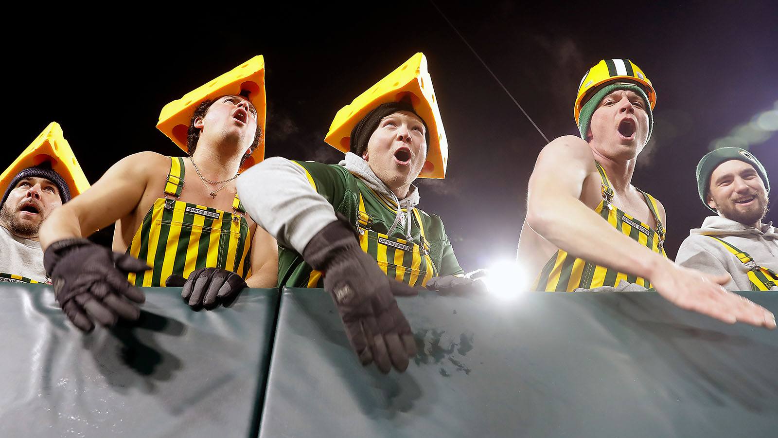 NFL Week 15 Picks, Betting Predictions & Bets To Back: Saturday Returns