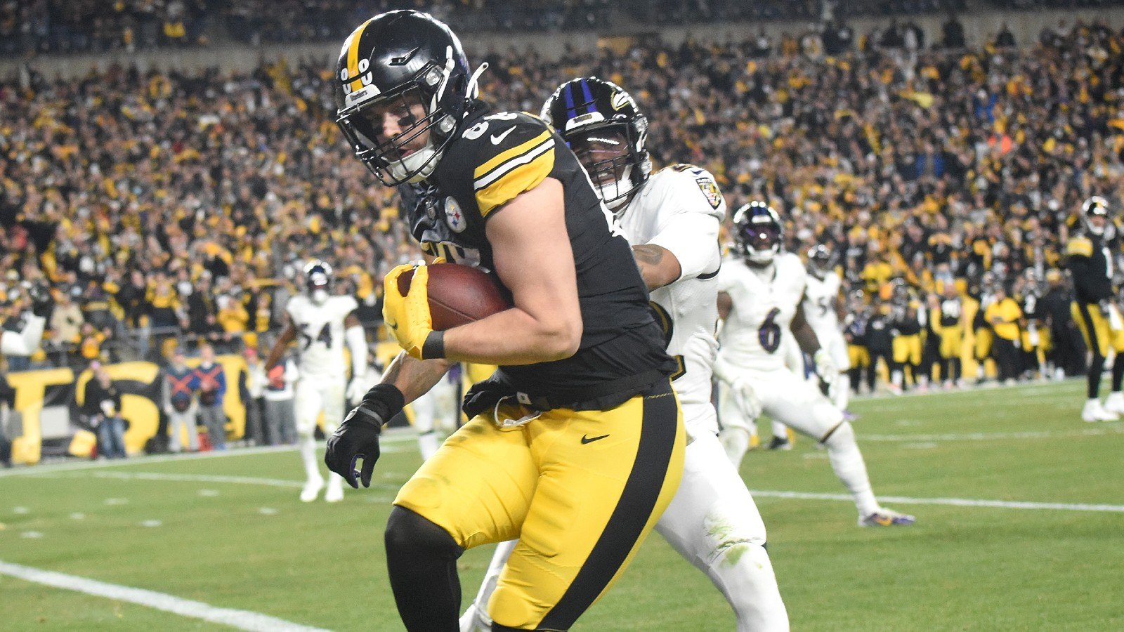 Pittsburgh Steelers At Baltimore Ravens Picks & Betting Predictions