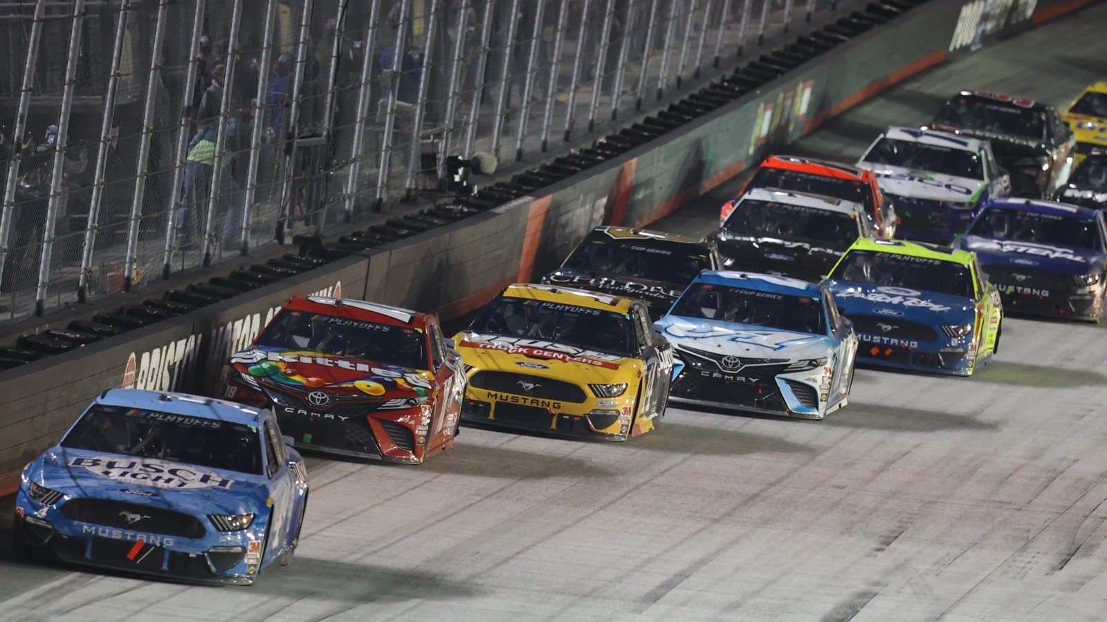 Bass Pro Shops Night Race Odds & Picks For NASCAR At Bristol