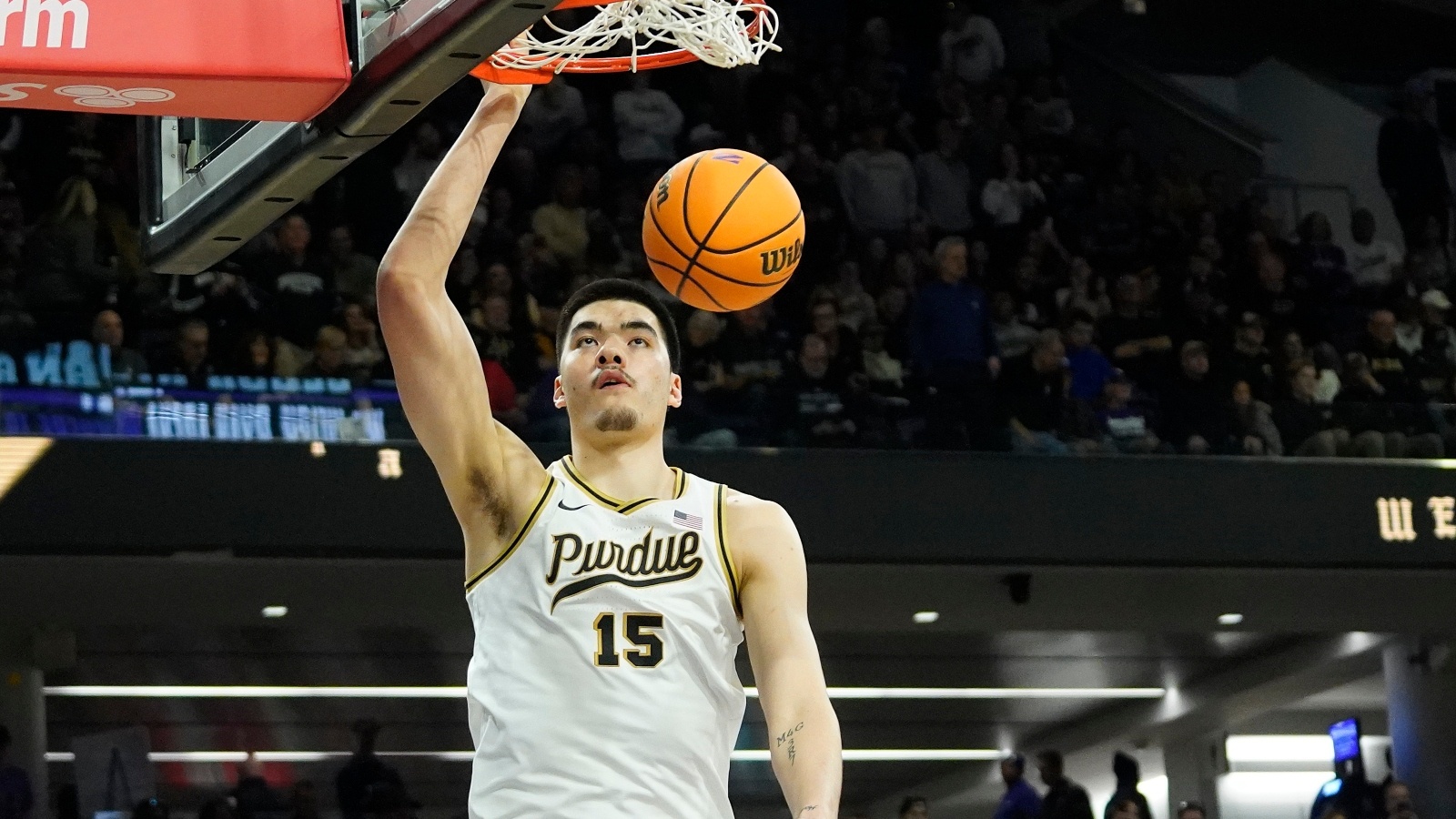 Latest Wooden Award Odds: Zach Edey Massive Favorite