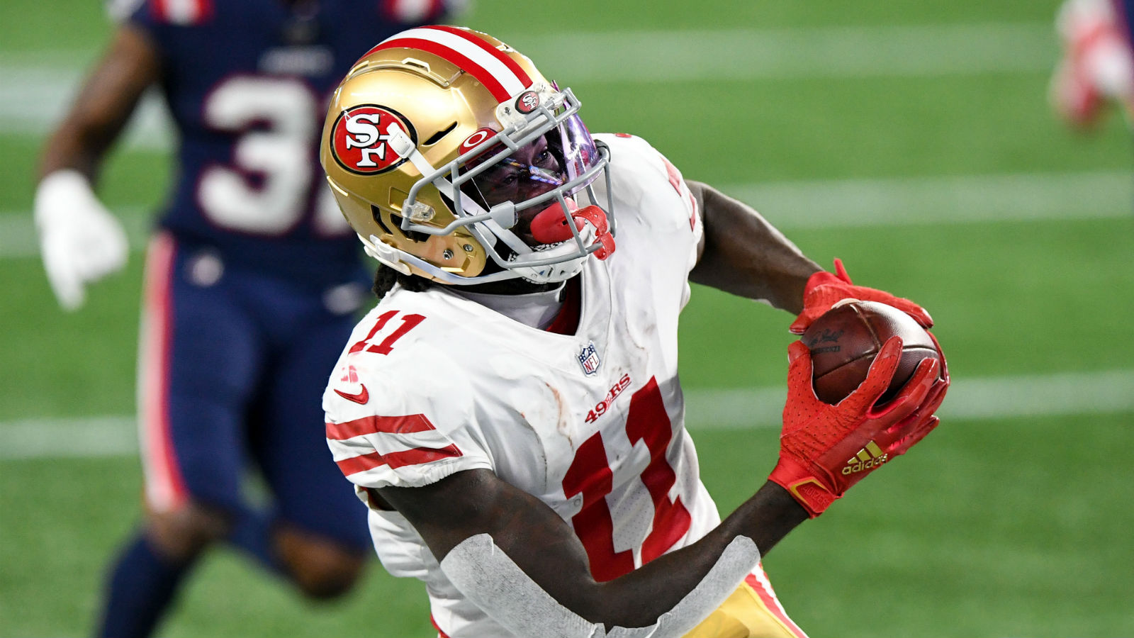 NFL Week 14 DFS Picks: Veteran Hands at QB, RB Best Bets