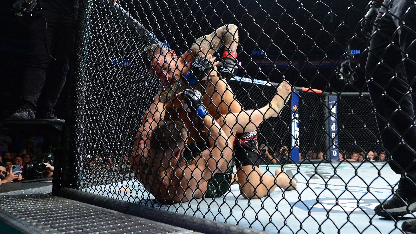 Oliveira vs Poirier Odds, UFC 269 Predictions & Betting Preview