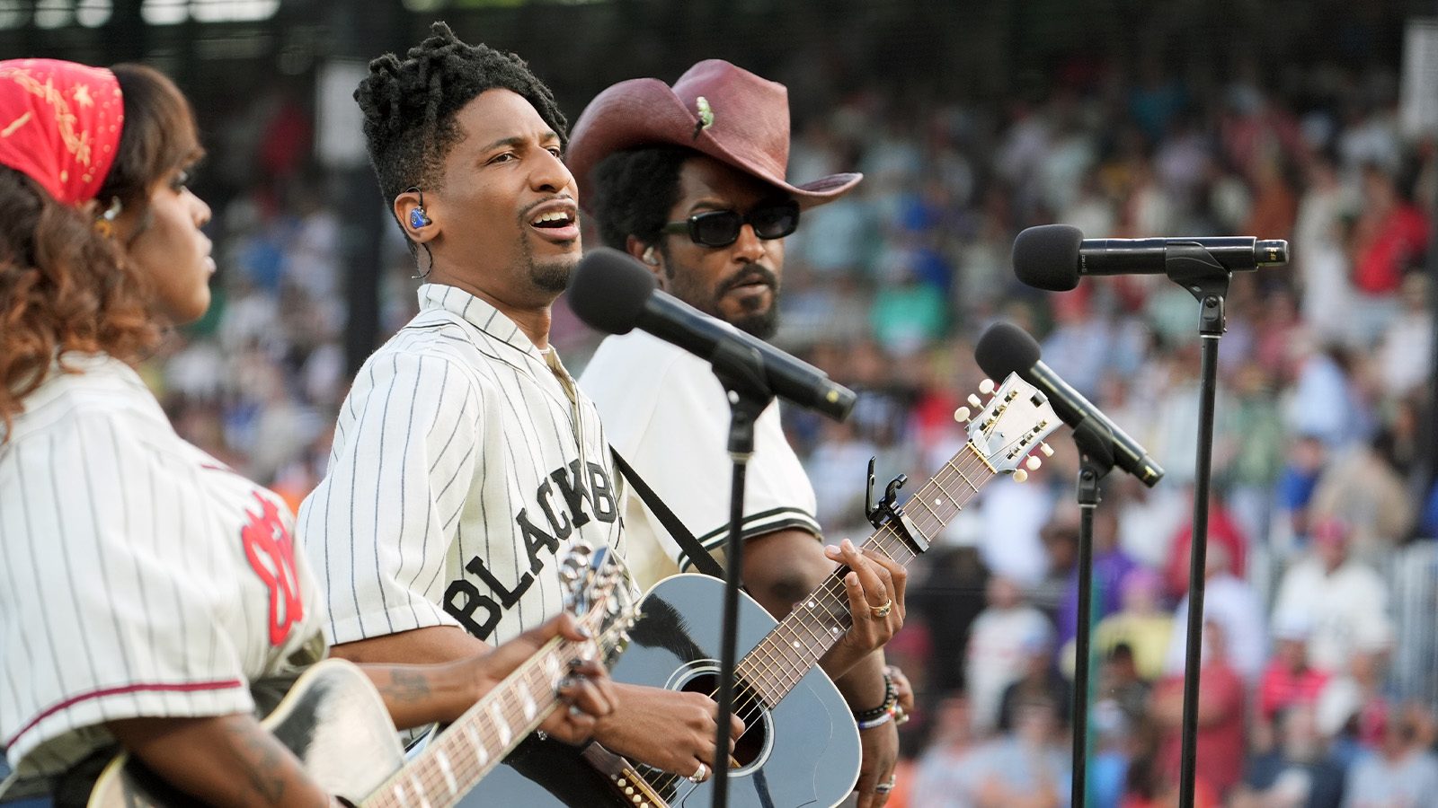 Super Bowl 60: Gatorade Color, National Anthem, Coin Toss Odds, Predictions & Betting Guide