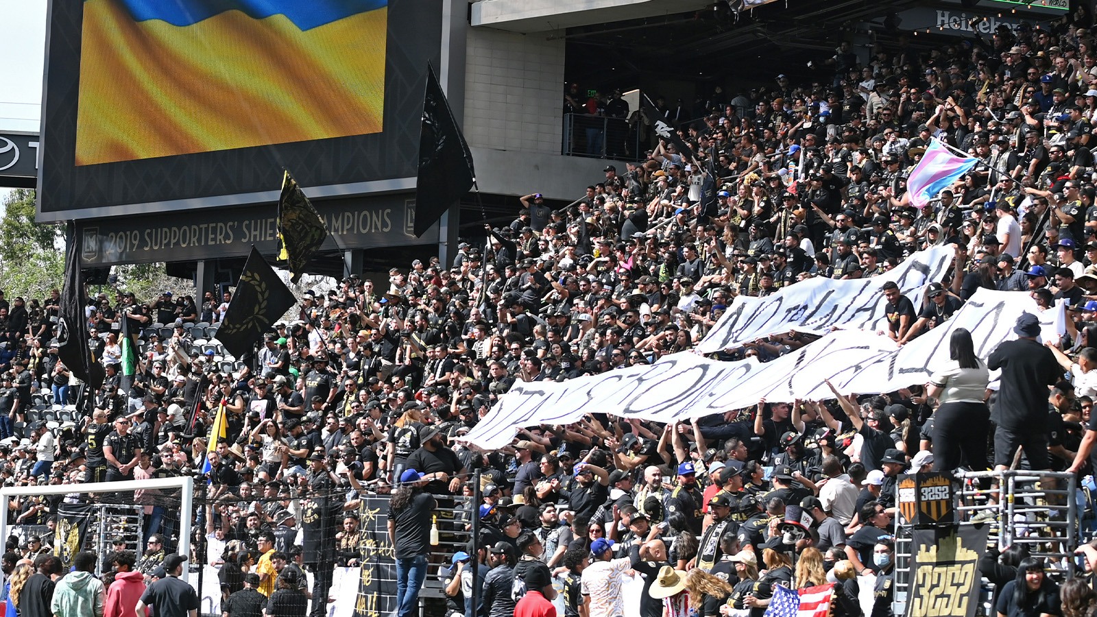 Several Books Suspend Betting on Russian Sports After Ukraine Invasion