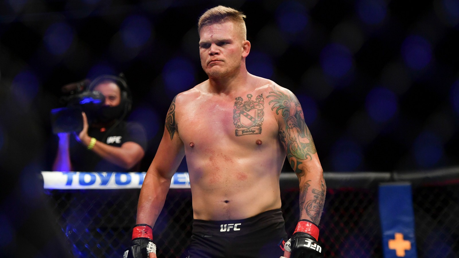 UFC Vegas 65 Odds, Picks & Predictions For Lewis vs. Spivac