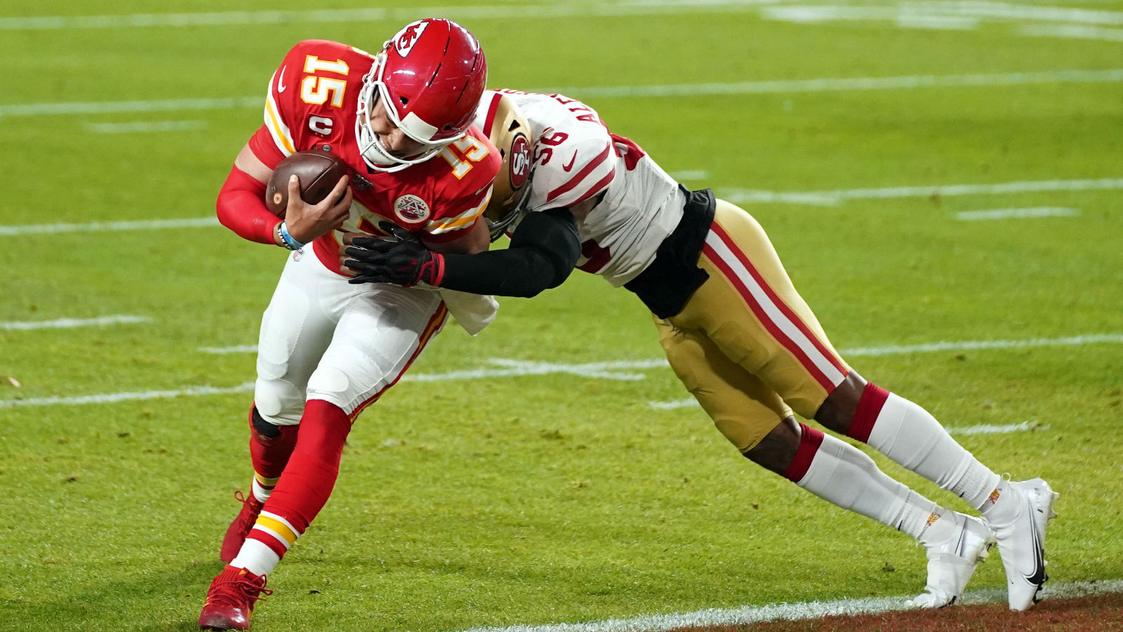 SLIPS: Super Bowl Bettors Rejoice in Mahomes Scoring 1st TD