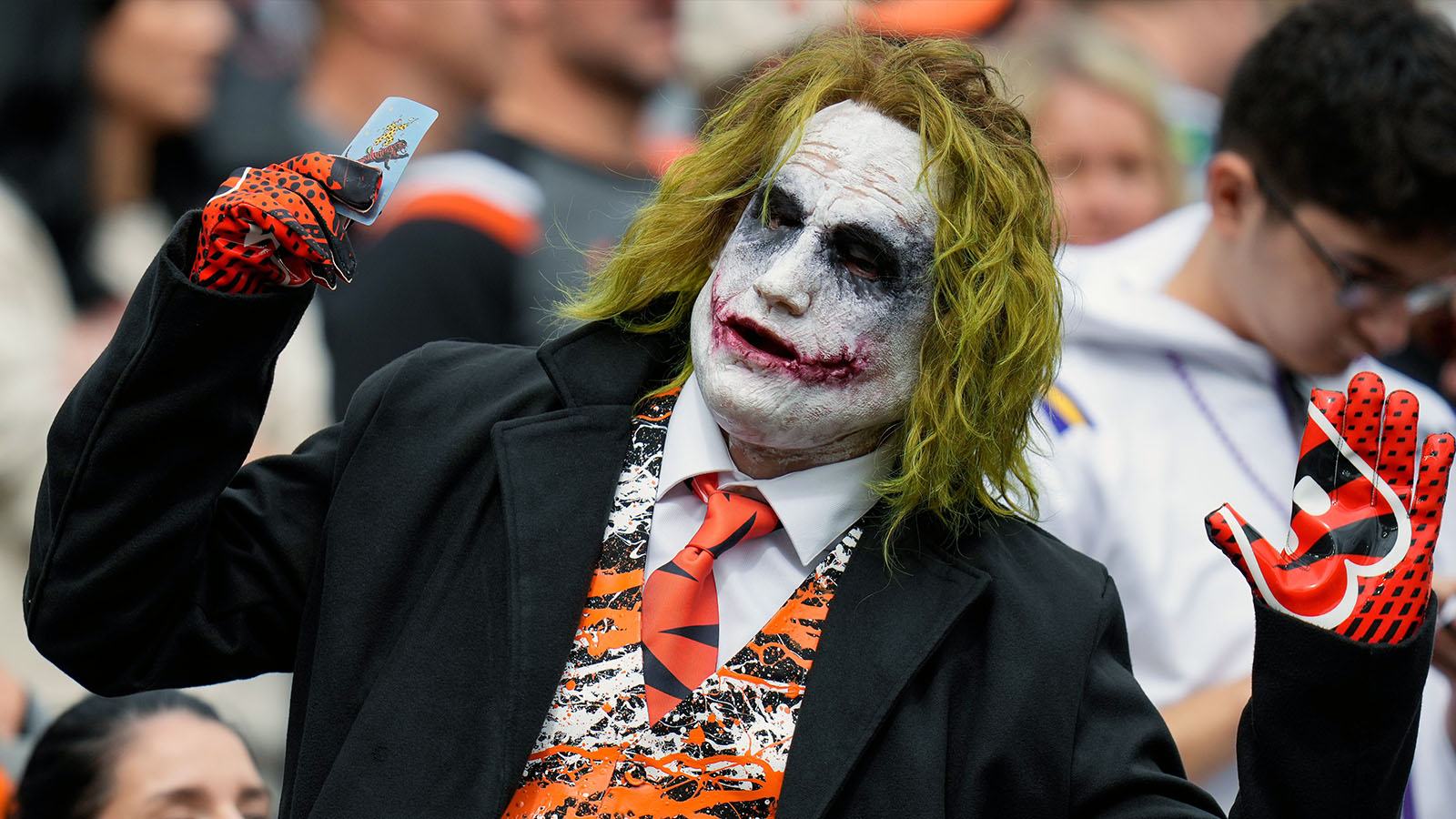 NFL Week 9 Picks, Betting Predictions & Best Bets To Back