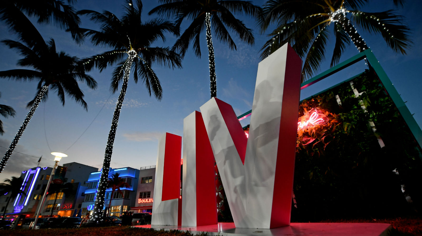 Expert Predictions & Reflections From Super Bowl Radio Row