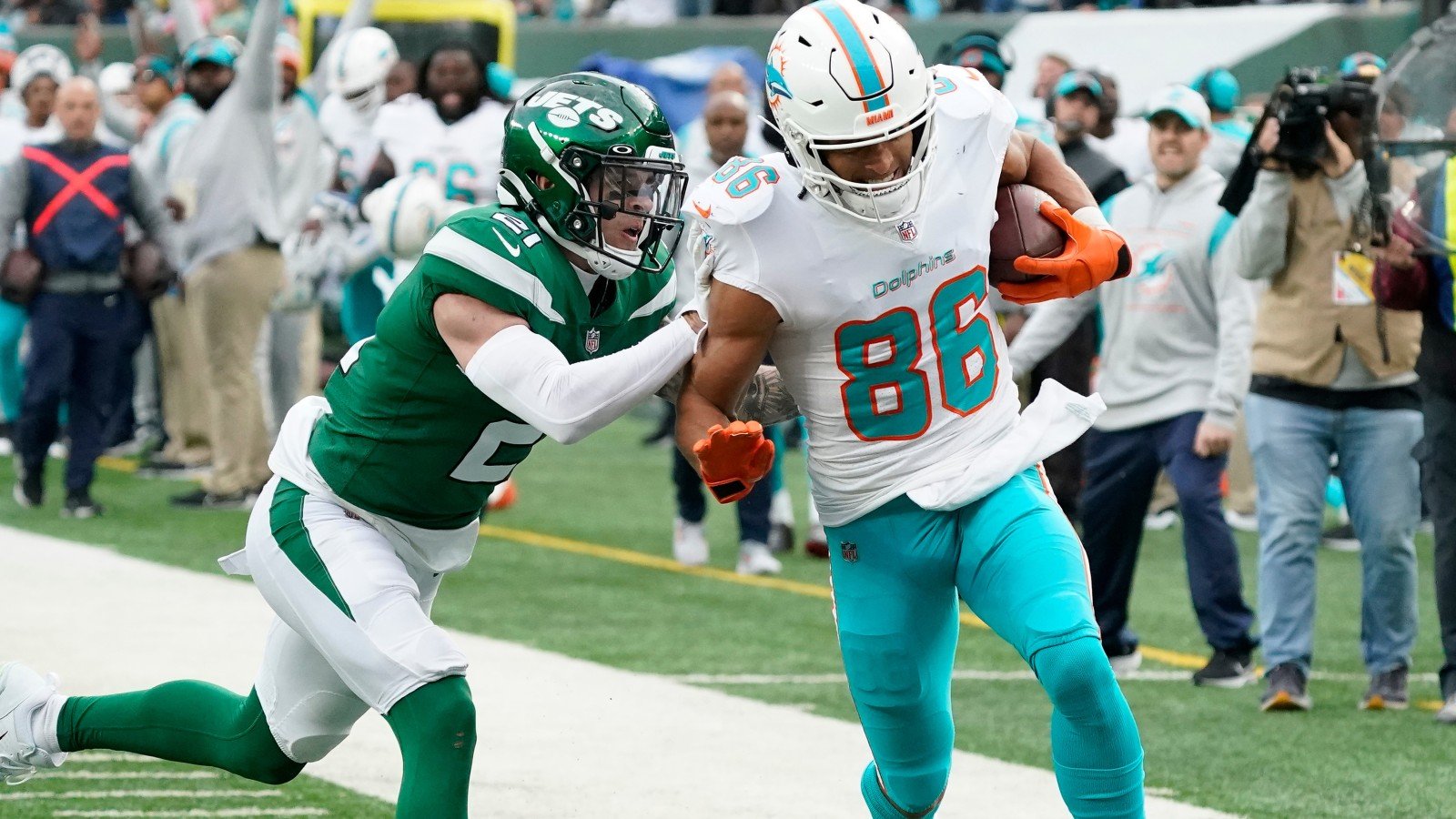 New York Jets At Miami Dolphins Free Picks & Betting Predictions
