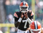 Cleveland Browns quarterback Tyler Huntley (7)
