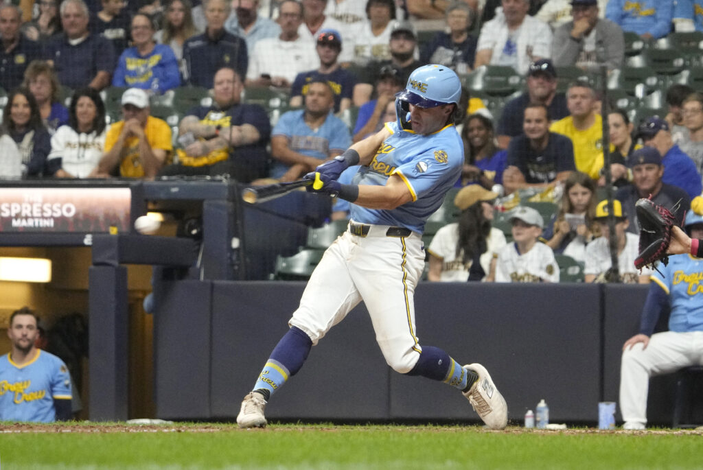 Milwaukee Brewers outfielder Sal Frelick (10).