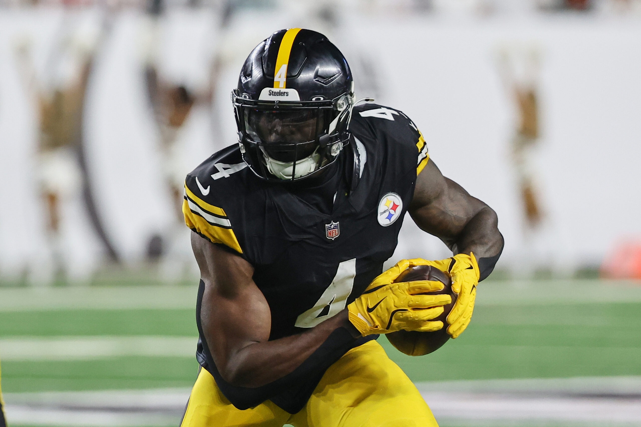 Pittsburgh Steelers wide receiver DK Metcalf (4). Joseph Maiorana-Imagn Images