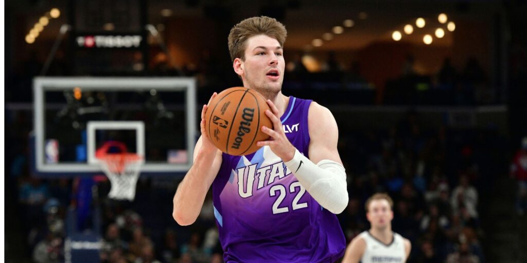 Kyle Filipowski (22) (AP Photo/Brandon Dill)