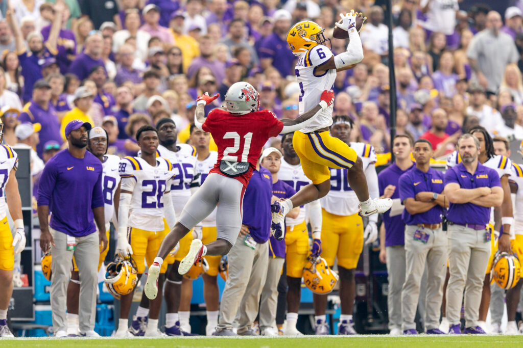 Louisiana, USA; LSU Tigers wide receiver Shelton Sampson Jr. (6)