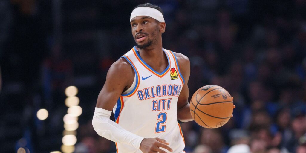 Oklahoma City Thunder guard Shai Gilgeous-Alexander (2) (AP Photo/Nate Billings)