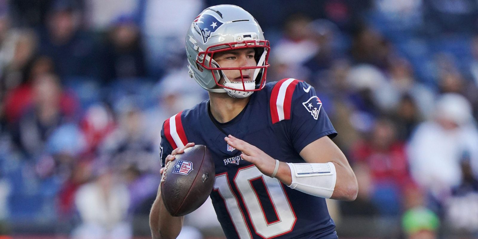 Drake Maye (10) (AP Photo/Vera Nieuwenhuis)