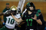 North Texas Mean Green quarterback Drew Mestemaker (17)
