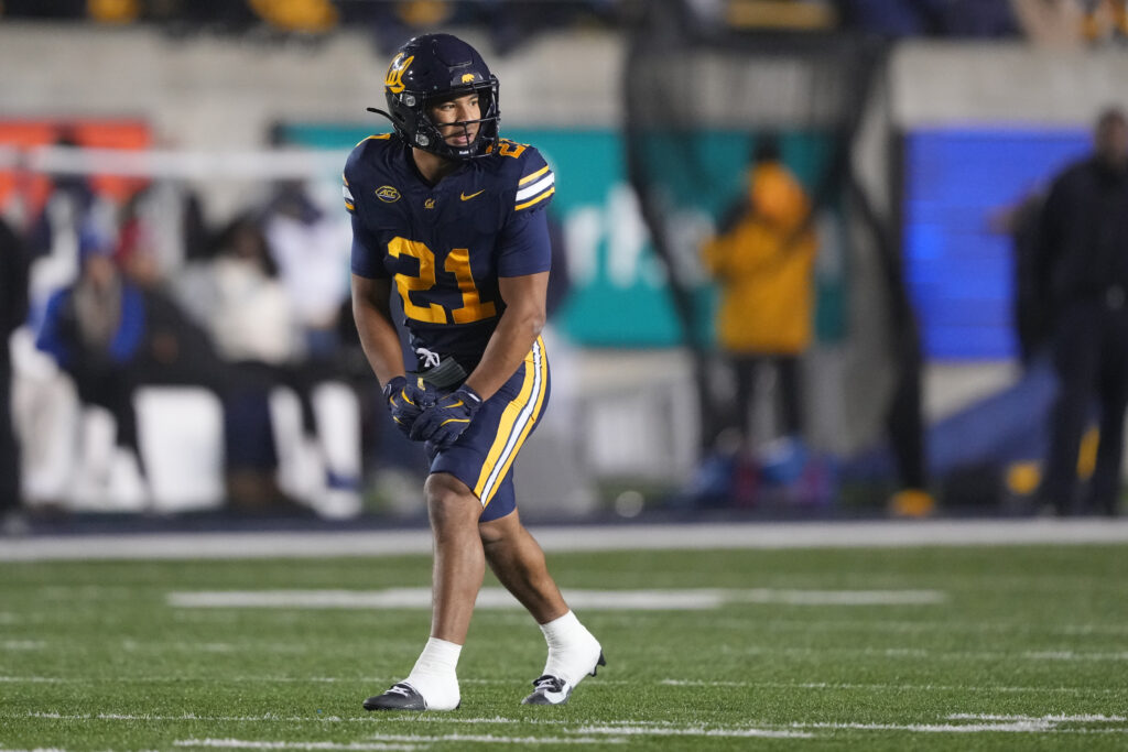 California Golden Bears wide receiver Jacob De Jesus (21)
