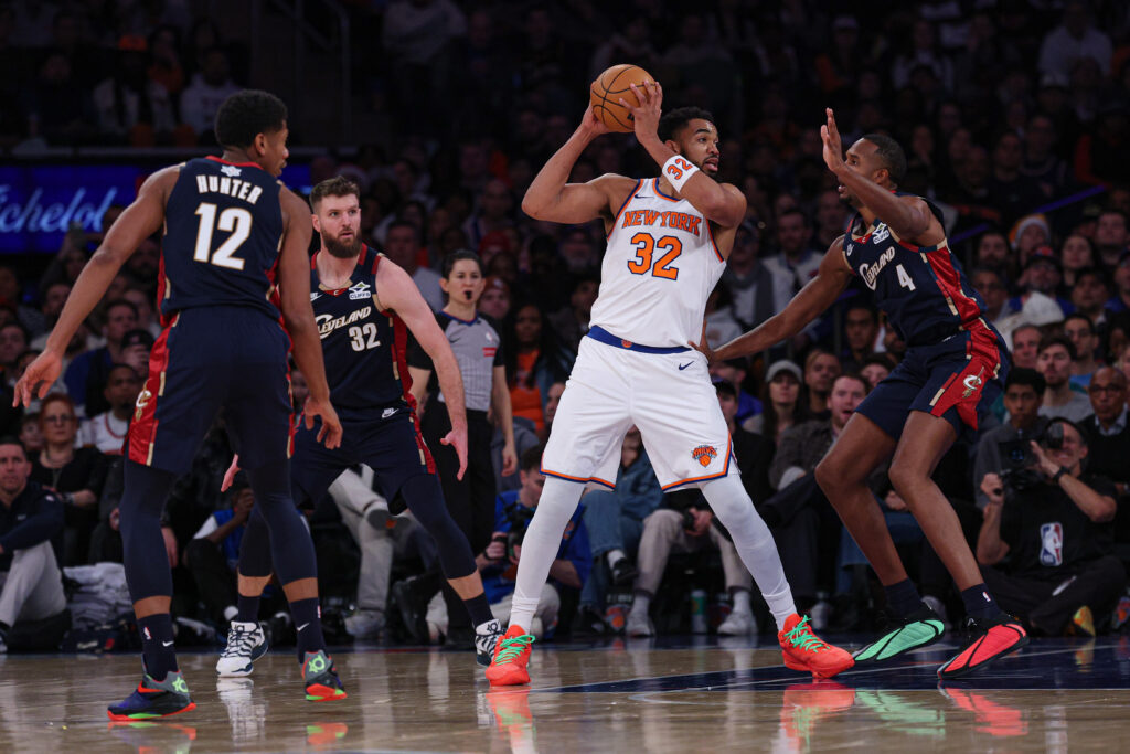 New York Knicks center Karl-Anthony Towns (32)