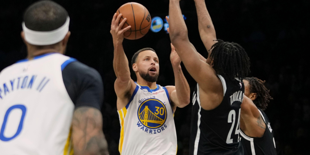 Golden State Warriors' Stephen Curry (30) (AP Photo/Frank Franklin II)
